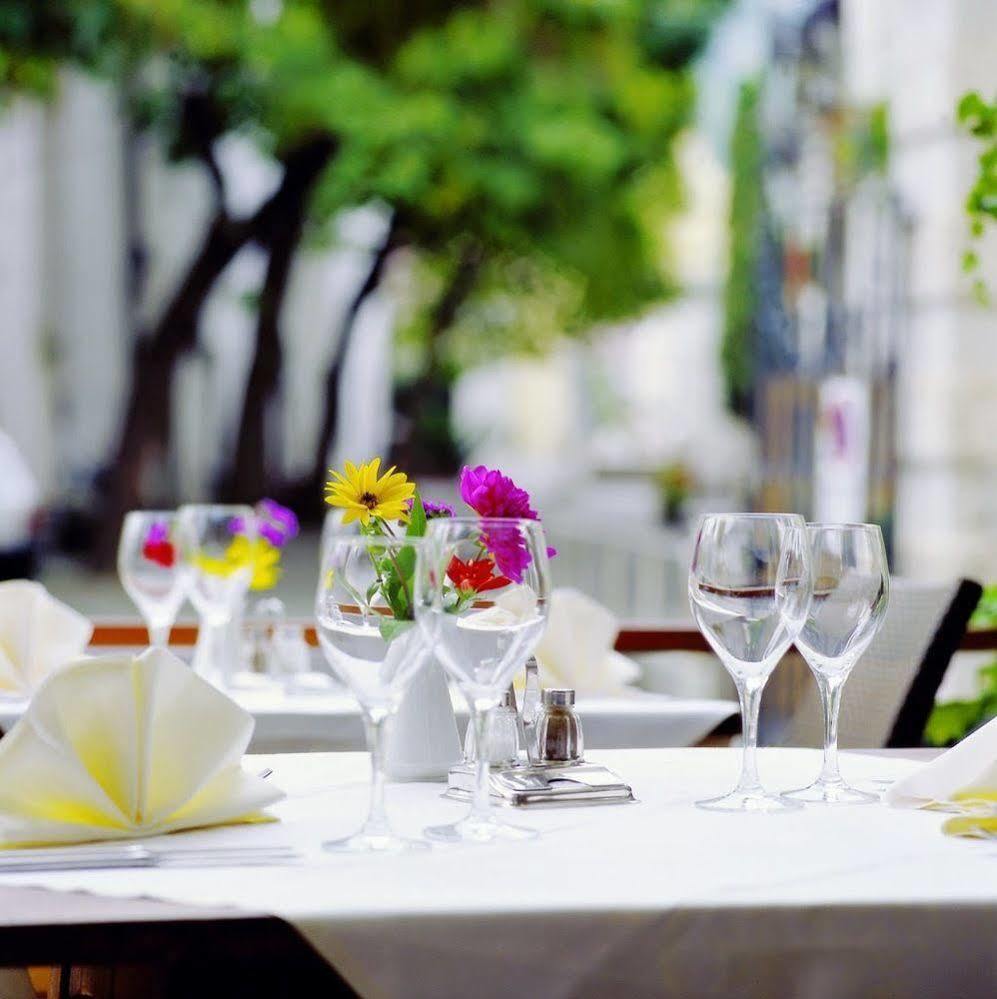 Hotel Krone - Eat, Drink, Stay Bresanona Exterior foto