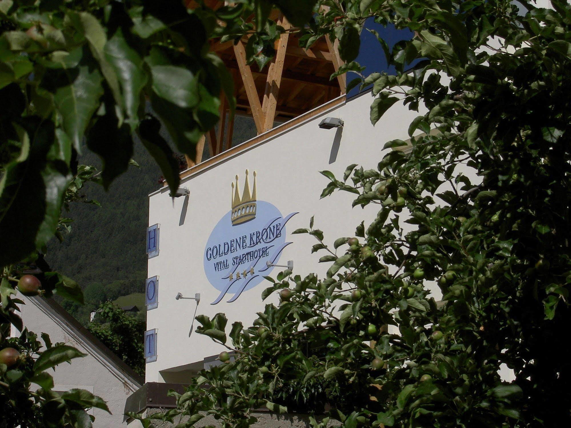 Hotel Krone - Eat, Drink, Stay Bresanona Exterior foto