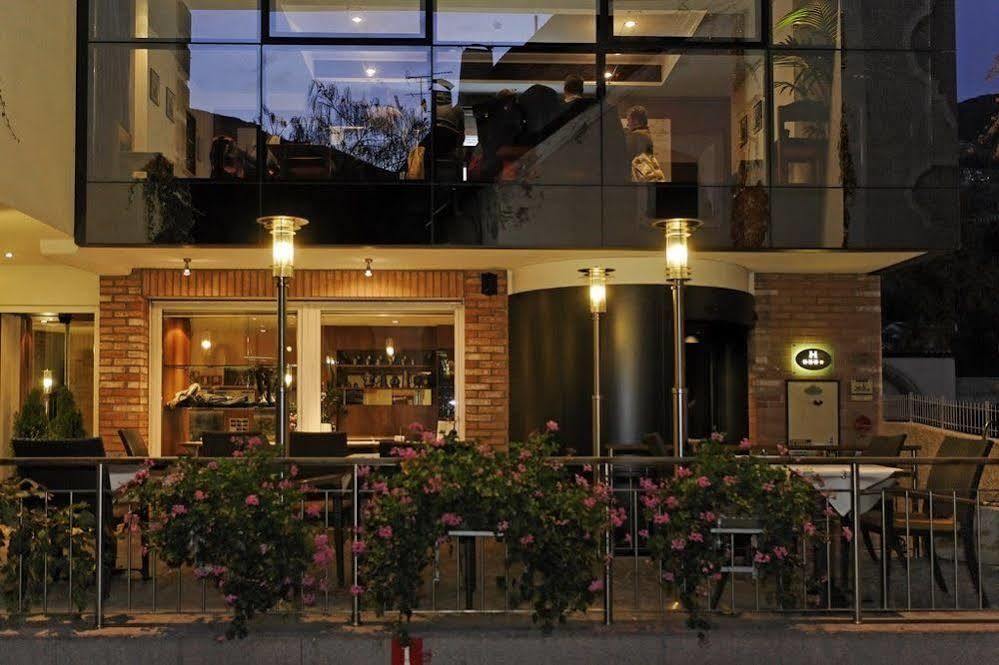 Hotel Krone - Eat, Drink, Stay Bresanona Exterior foto
